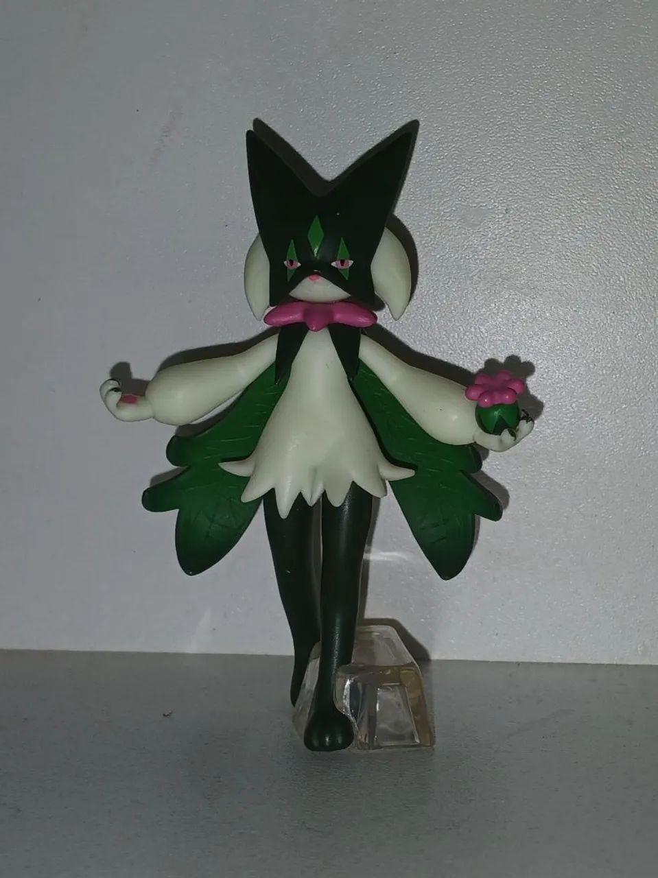 BONECO ACTION FIGURE MINIATURA POKEMON MEOWSCARADA SCALE WORLD