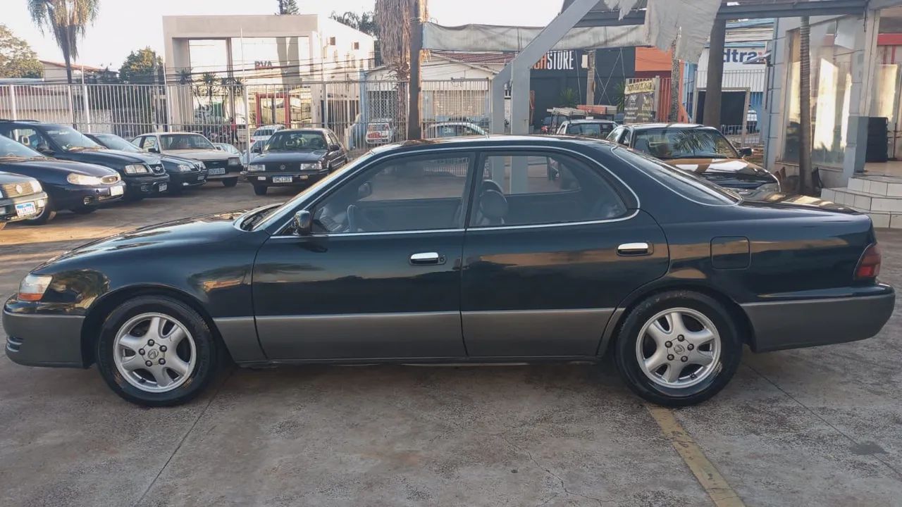 Lexus ES-300 3, foto 8 de 20