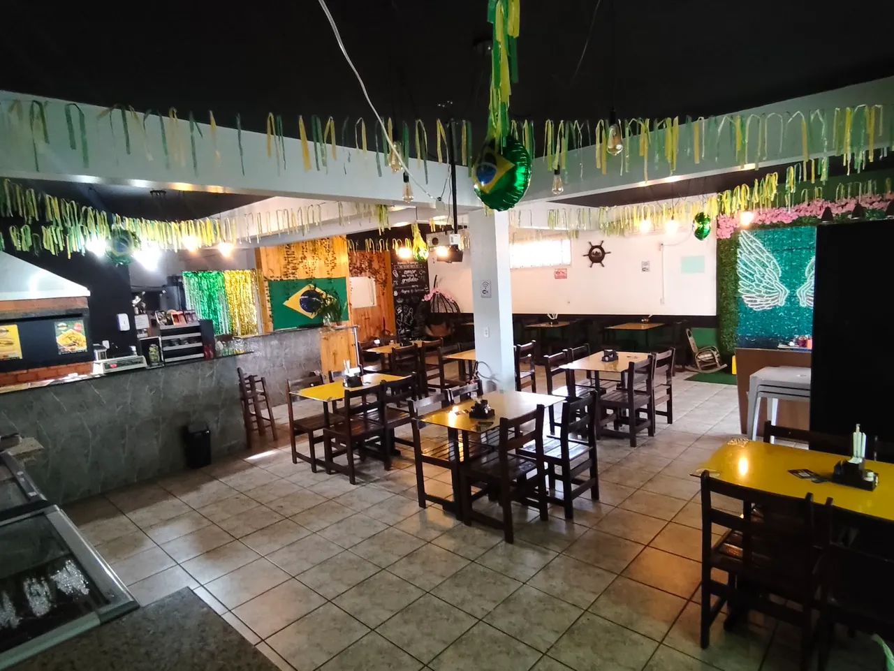 A venda churrascaria/restaurante/lanchonete 