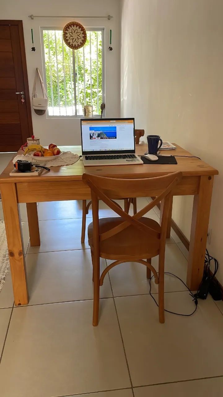 Mesa de jantar de madeira (serve até 4 lugares)  - Foto 2