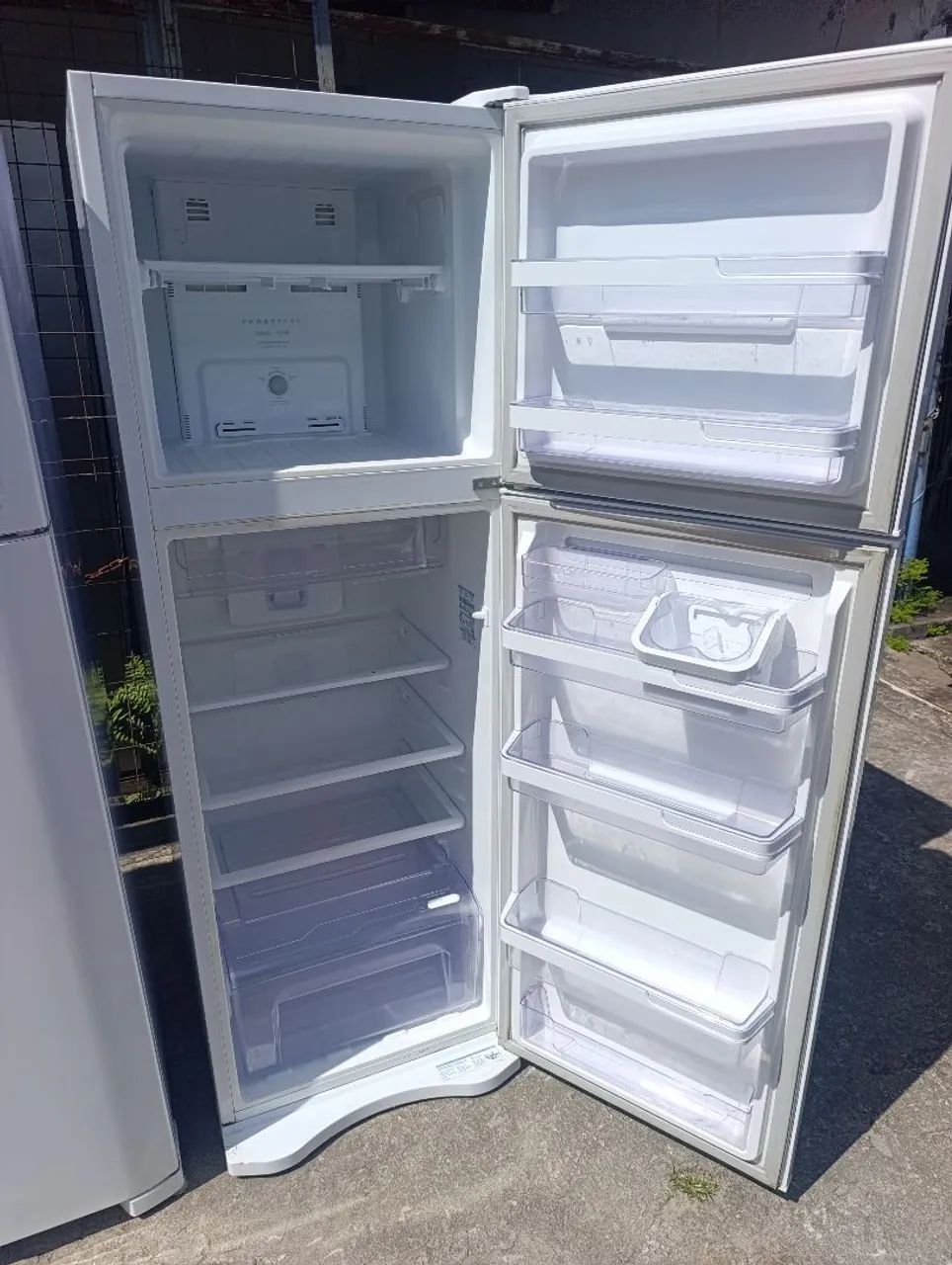 Geladeiras Electrolux Frost Free  - Foto 2