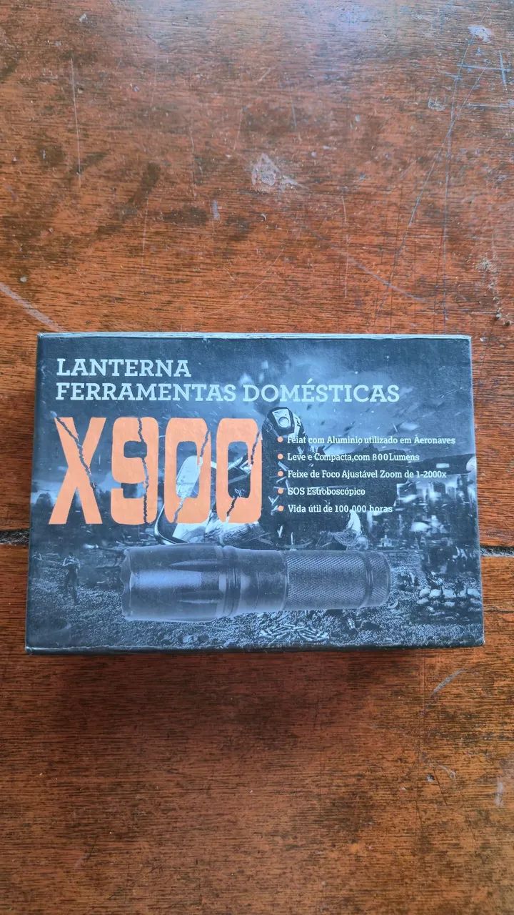 Lanterna Tática X900