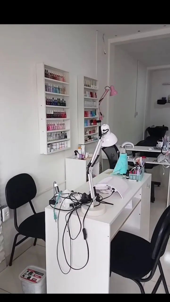 Se vende salón de belleza 