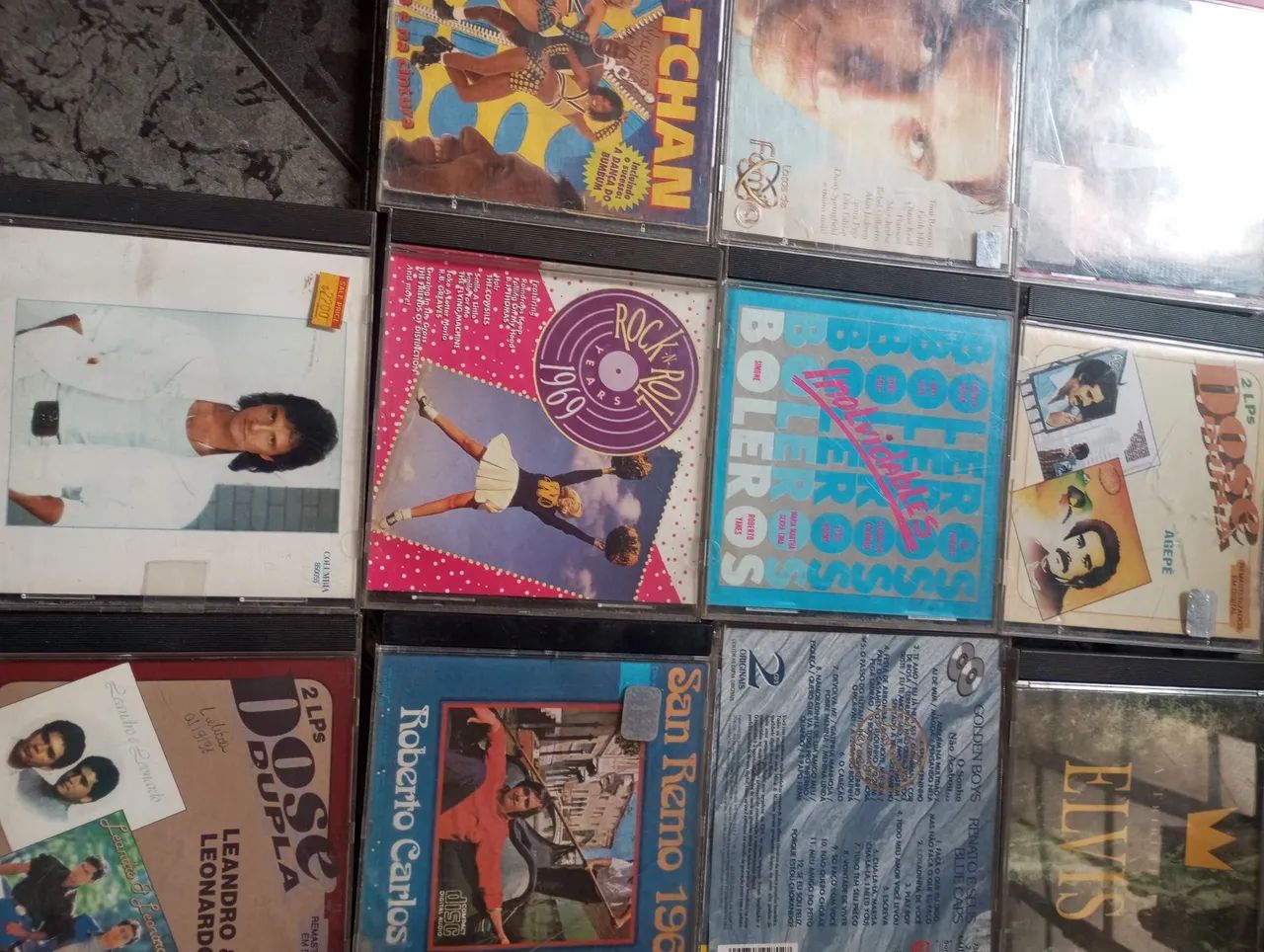 11 cds de bandas variadas vendo juntos  - Foto 2