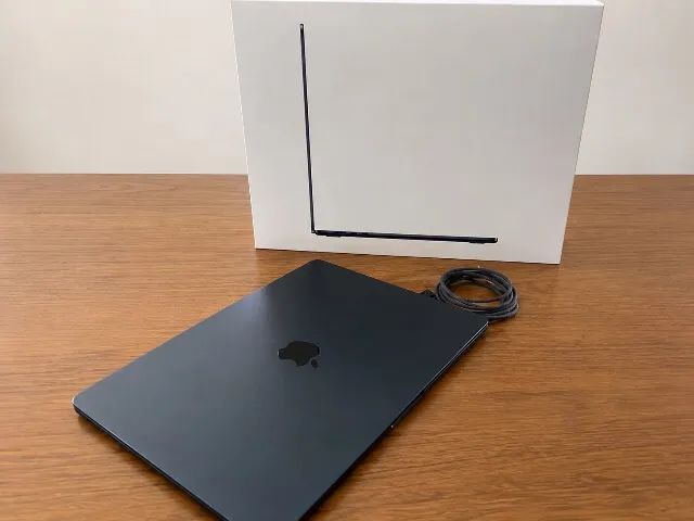 MacBook Air 15 M3 2024 - Foto 2