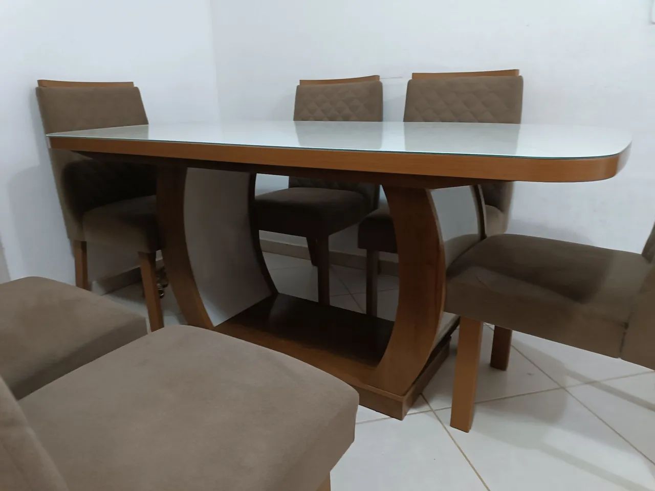 Vendo mesa com 6 cadeiras Kate - Chocolate off white/imbuia   - Foto 3