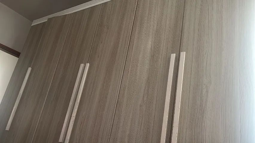 Guarda roupa 6 portas