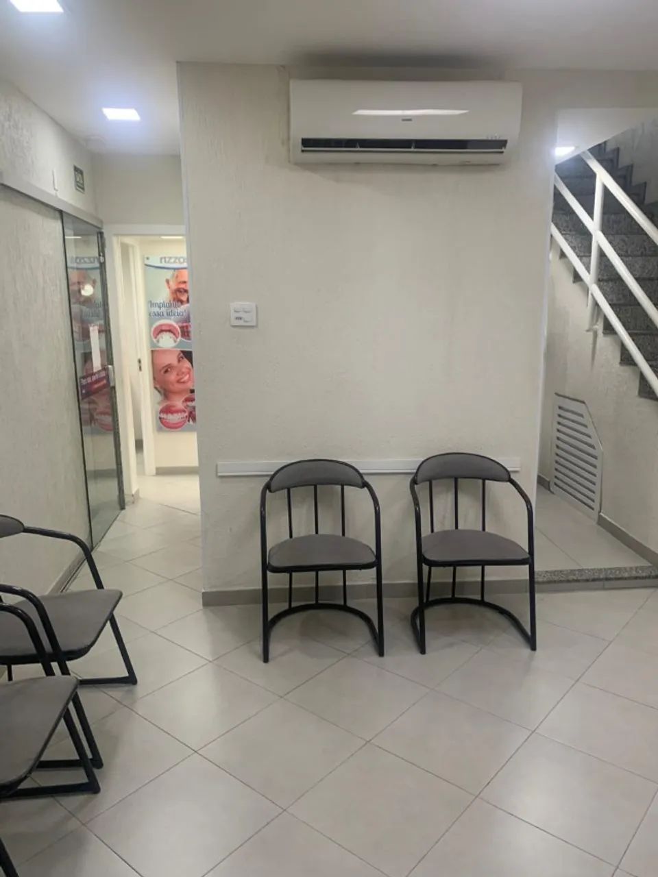 CLÍNICA ODONTOLÓGICA VILA VALQUEIRE - Foto 4