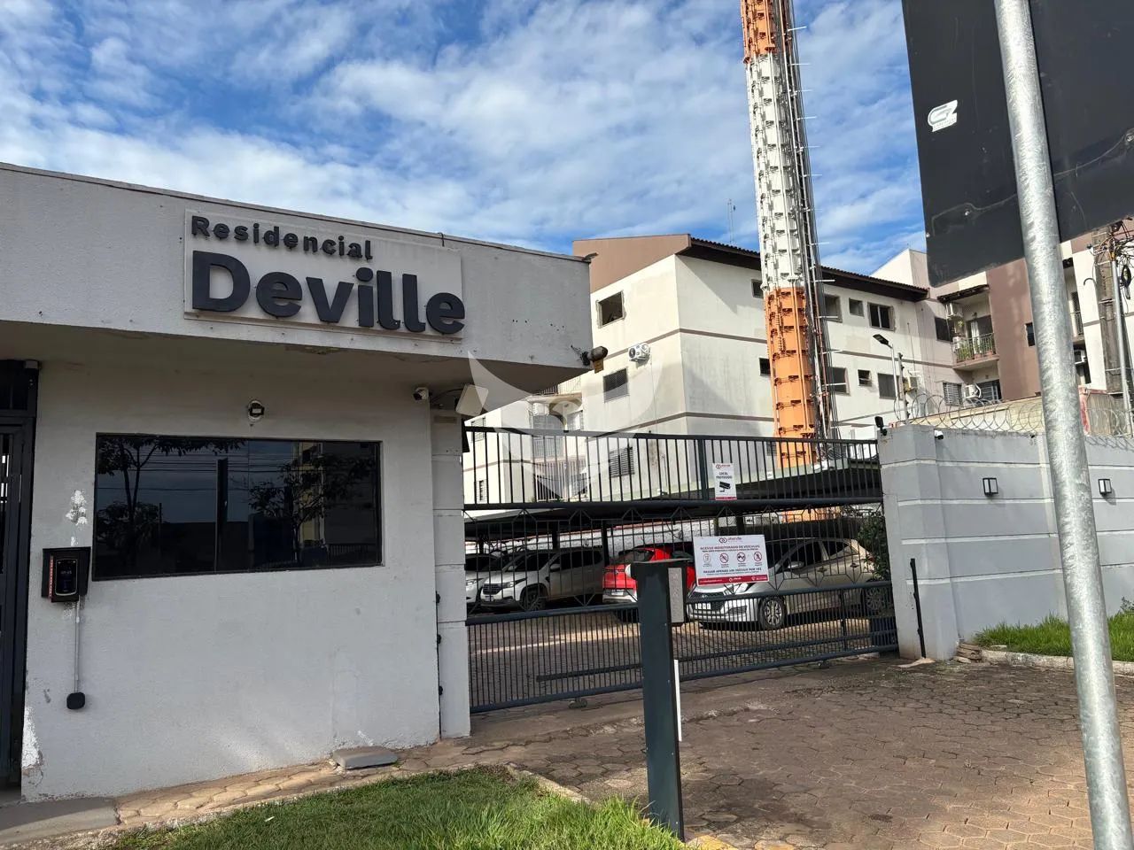 APARTAMENTO COND. DEVILLE