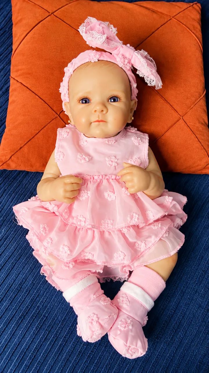 Boneca Bebê Reborn Menina 46cm Corpo Inteiro Vinil - Foto 5