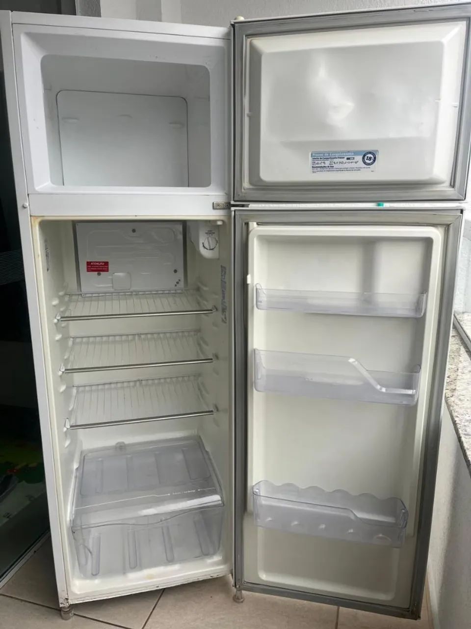 VENDO GELADEIRA - Foto 4
