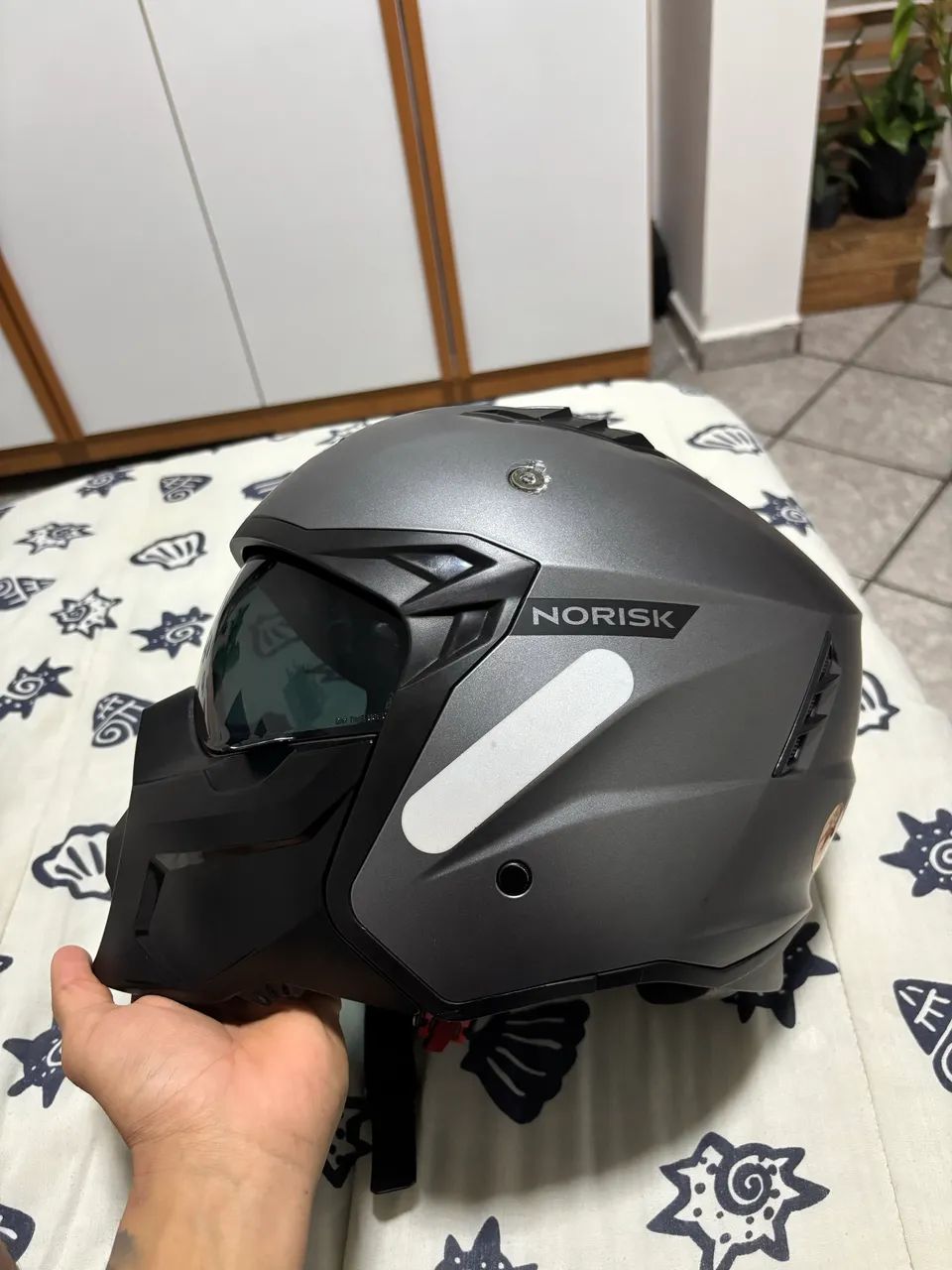 Capacete Norisk Darth 2 conservado  - Foto 2