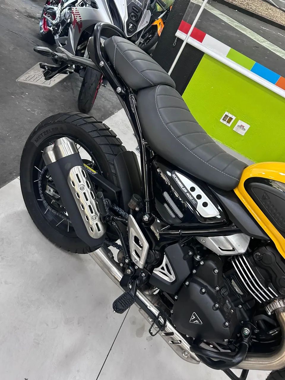 TRIUMPH SCRAMBLER 400 X - Foto 2