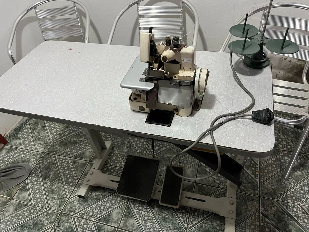 Máquina costura Overlock  - Foto 2