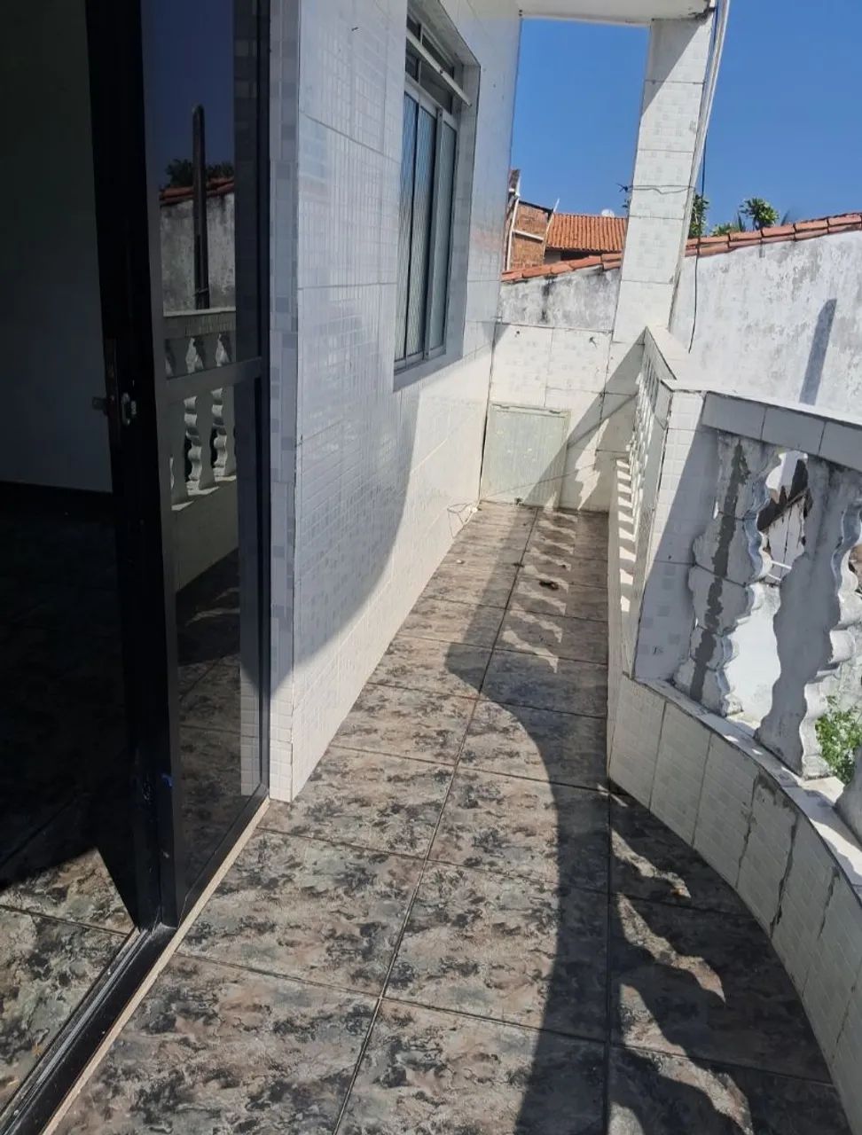 ALUGO 2/4, VARANDA, SALA AMPLA, ITAPUÃ  - Foto 3