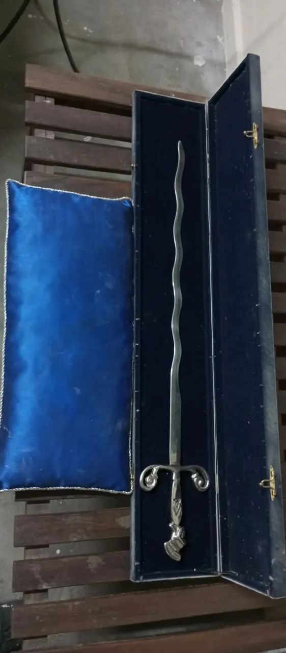 Espada Ritualística Flamejante ou Flamígera cromada - com CASE - Foto 2