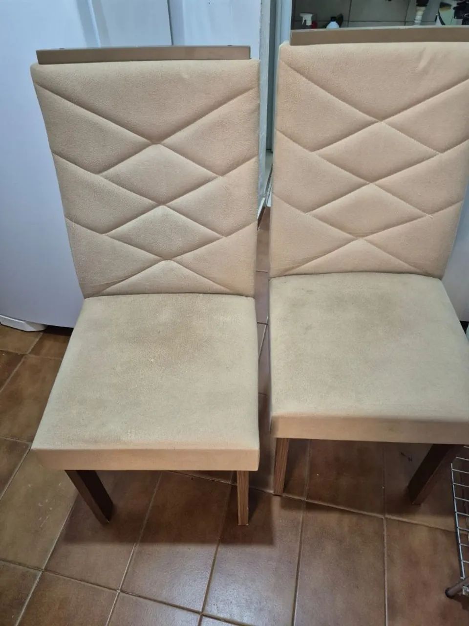 Mesa de vidro com 4 cadeiras - Foto 3