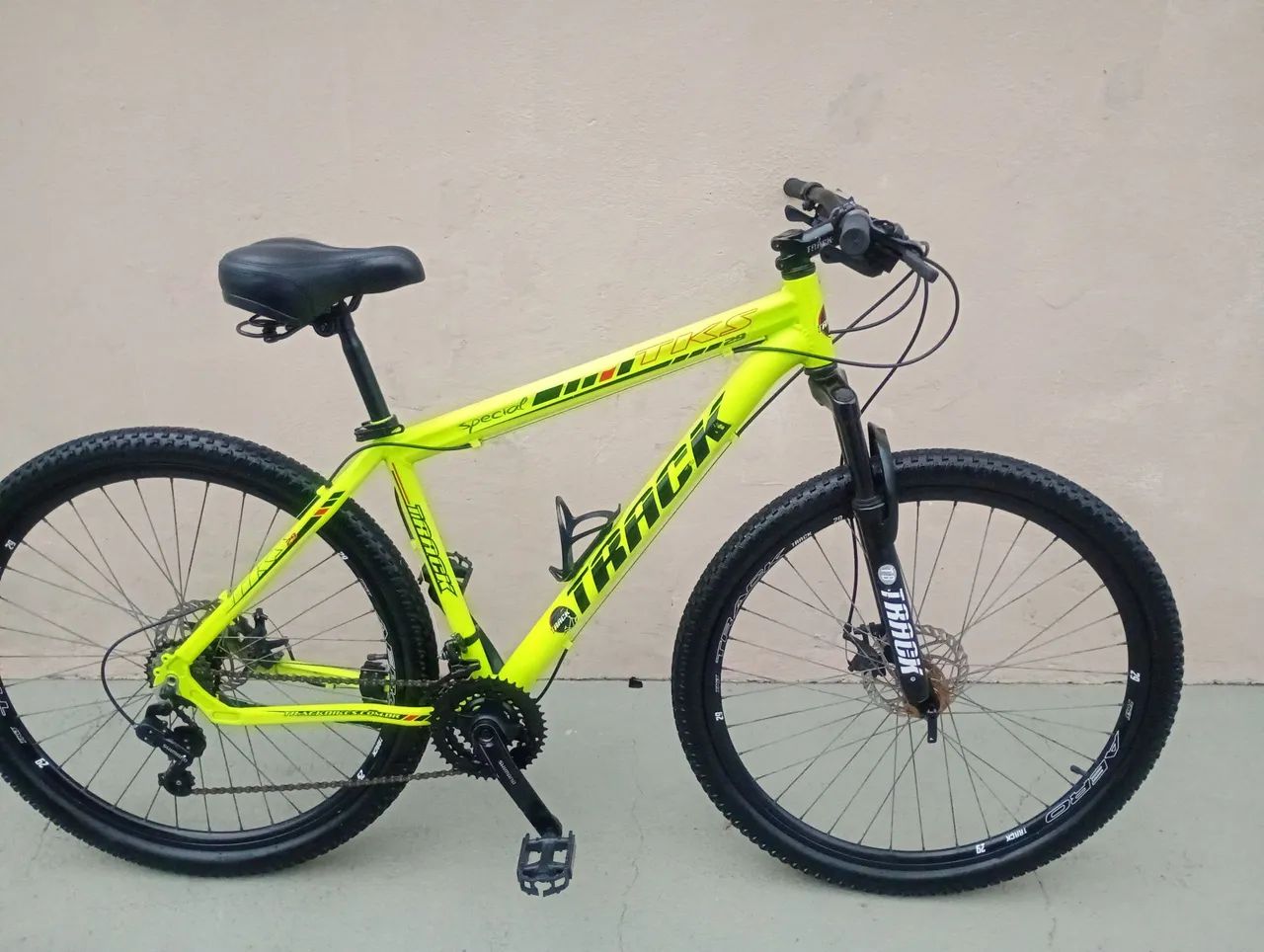 Bicicleta aro 29 seminova 