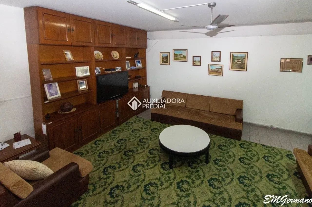 Casa no centro com 394m² de área construída, com cinco dormitórios ,quatro suítes - Foto 3