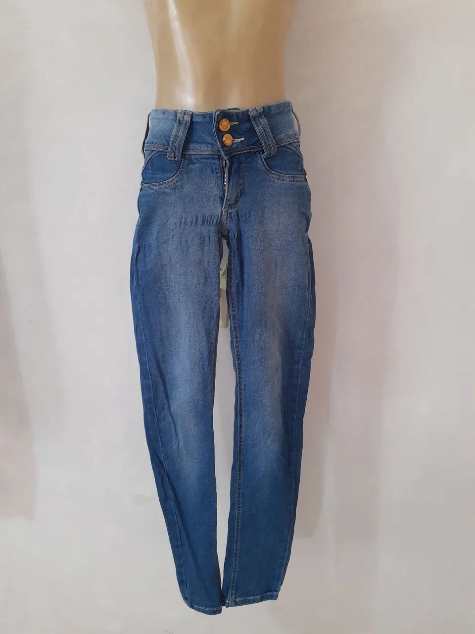 Calças femininas jeans e sociais tamanhos e marcas - Foto 2