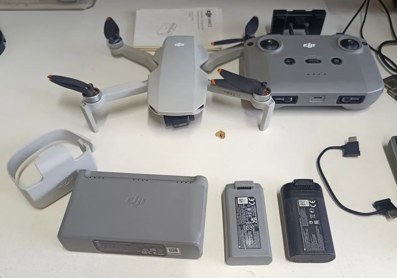 Dji mini 2 SE com duas baterias Ac Cartão  - Foto 2