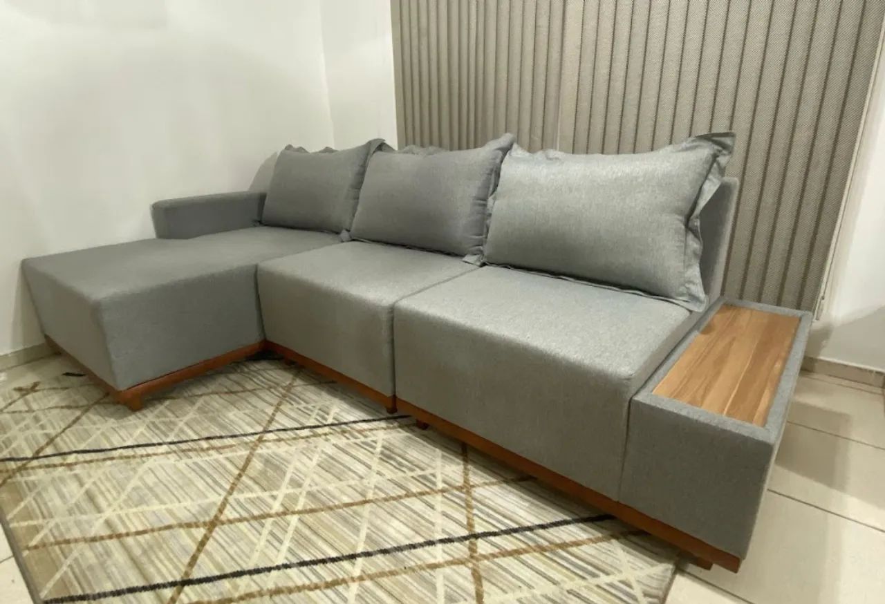 Sofá Living Suiça 6 Lugares com Chaise 288cm Tecido Linho - Foto 2