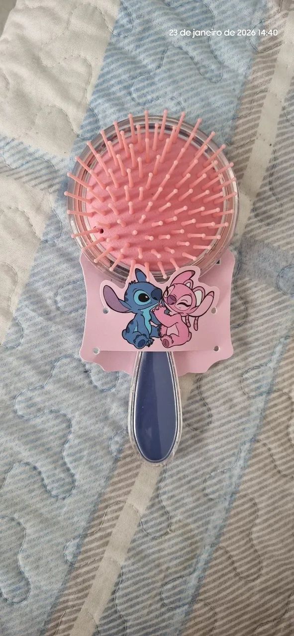 Escova de cabelo infantil nova