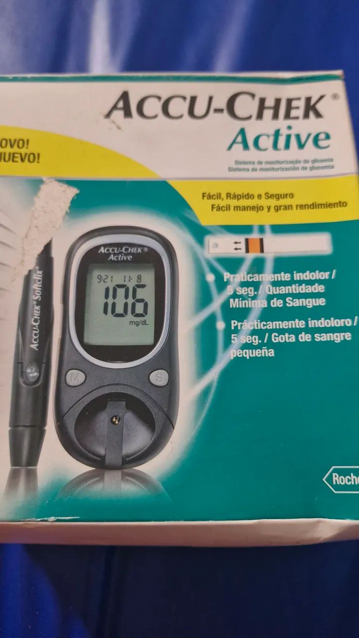Glicosimetro Accu-Chek Active