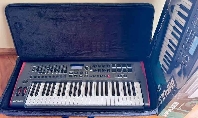ナルミン Teclado Controlador Novation Impulse 49 Usb/Midi + Bag Luxo
