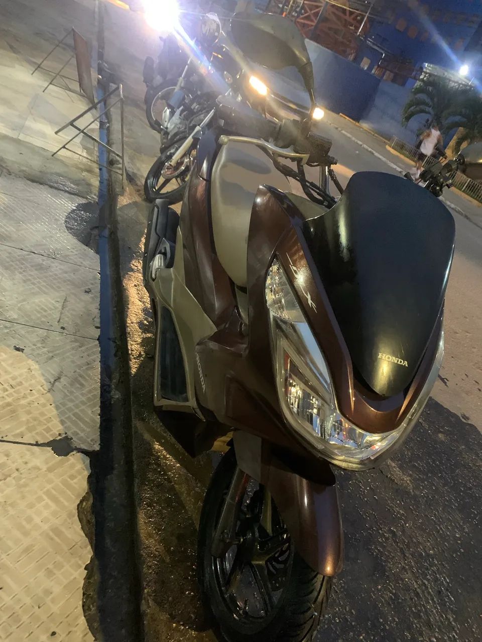 PCX DLX MARROM  - Foto 2