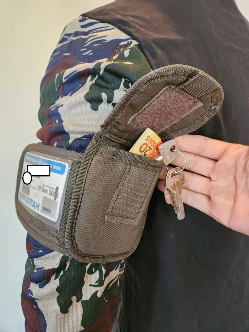 Braçal Porta Identificação com Bolso - Novo - Foto 4