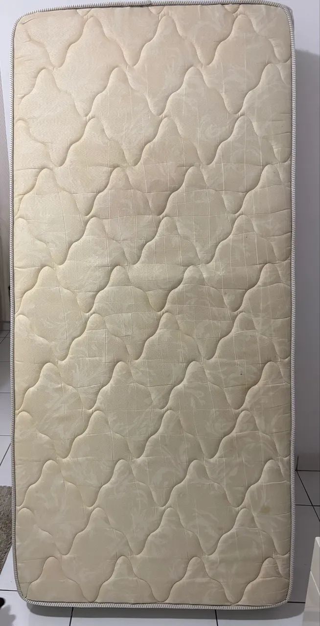 Colchão solteiro plumatex