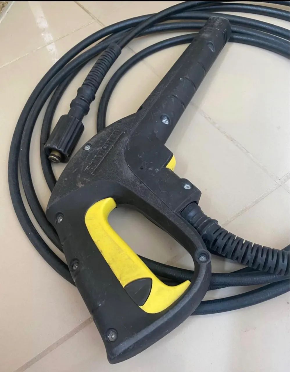 Lavadora De Alta Pressão Karcher K3 Premium (Usado) - Foto 2