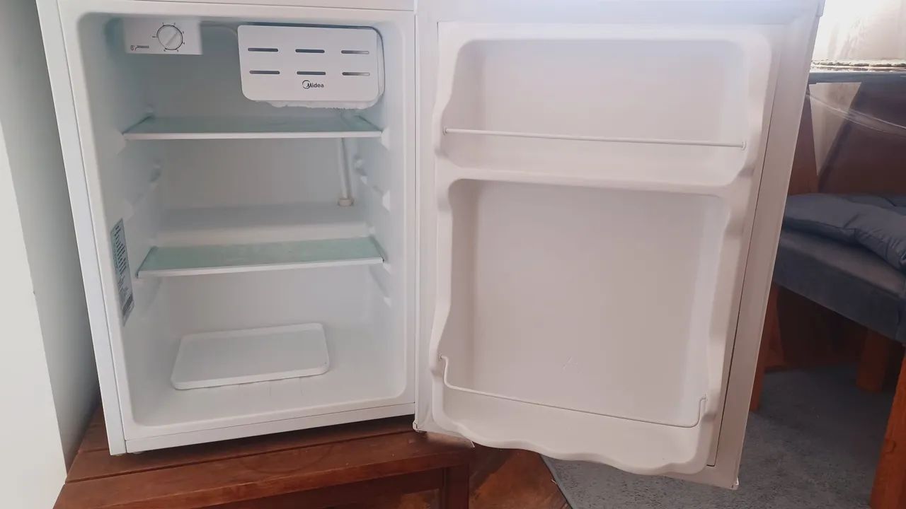 Frigobar Midea 71lt 110v - Foto 3