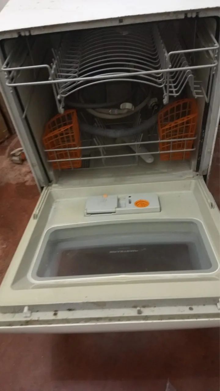 Máquina de lavar louça 