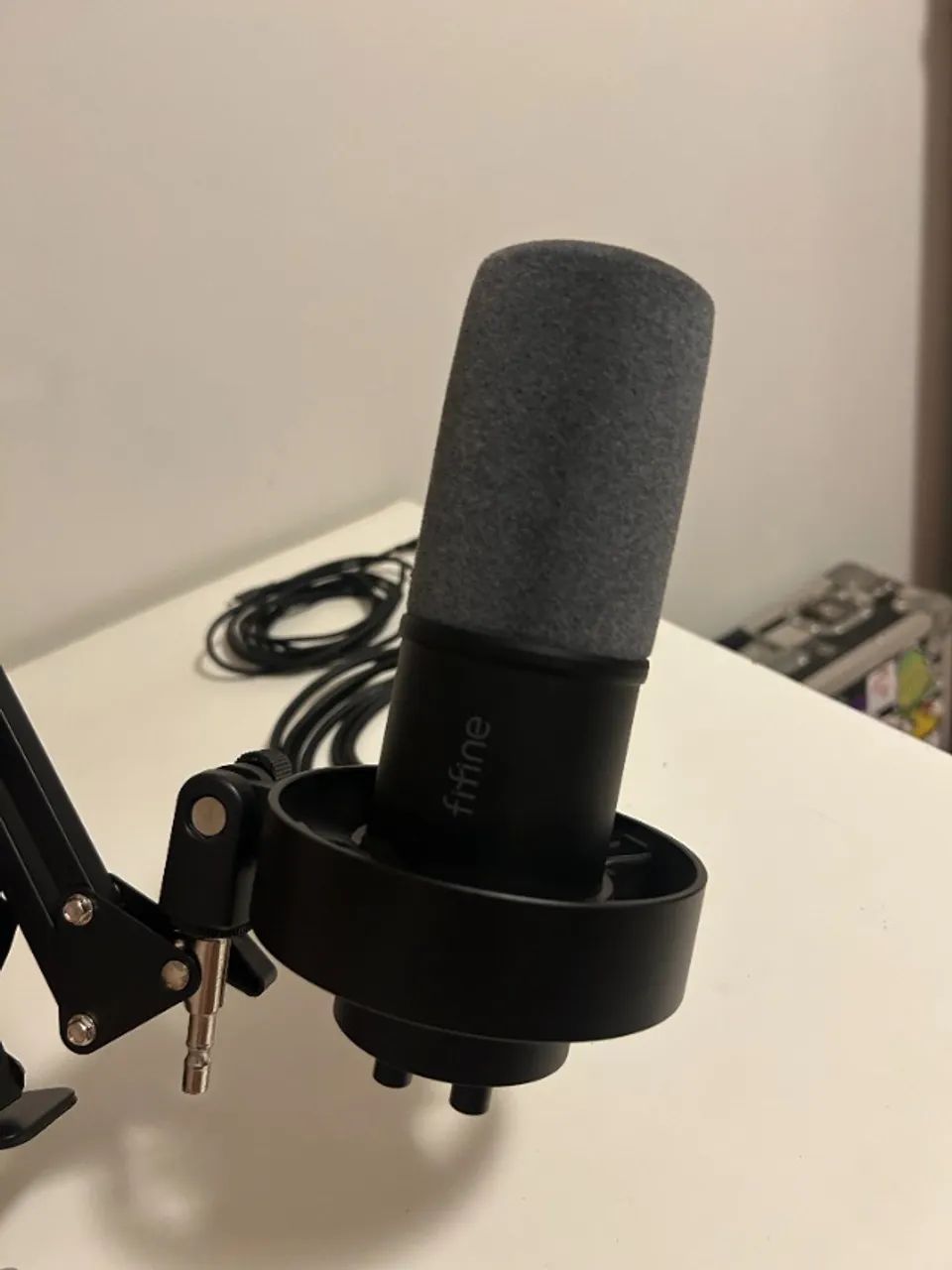 Microfone Dinâmico Fifine K688 USB/XLR + Braço Articulado + Cabos - Kit Completo - Foto 3