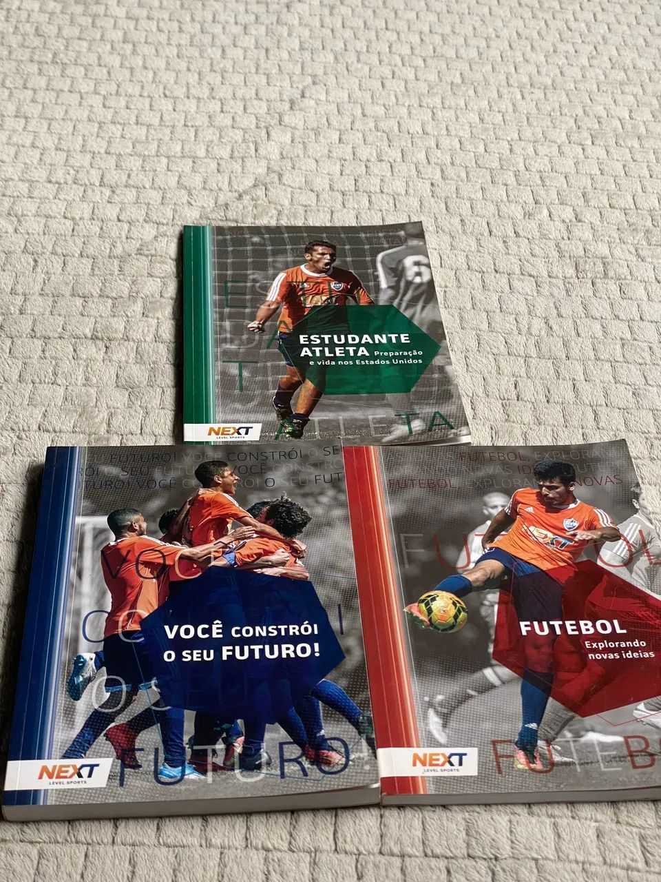 Kit 3 Revistas Next Level Sports (Futebol nos EUA)  Guias Estudante Atleta