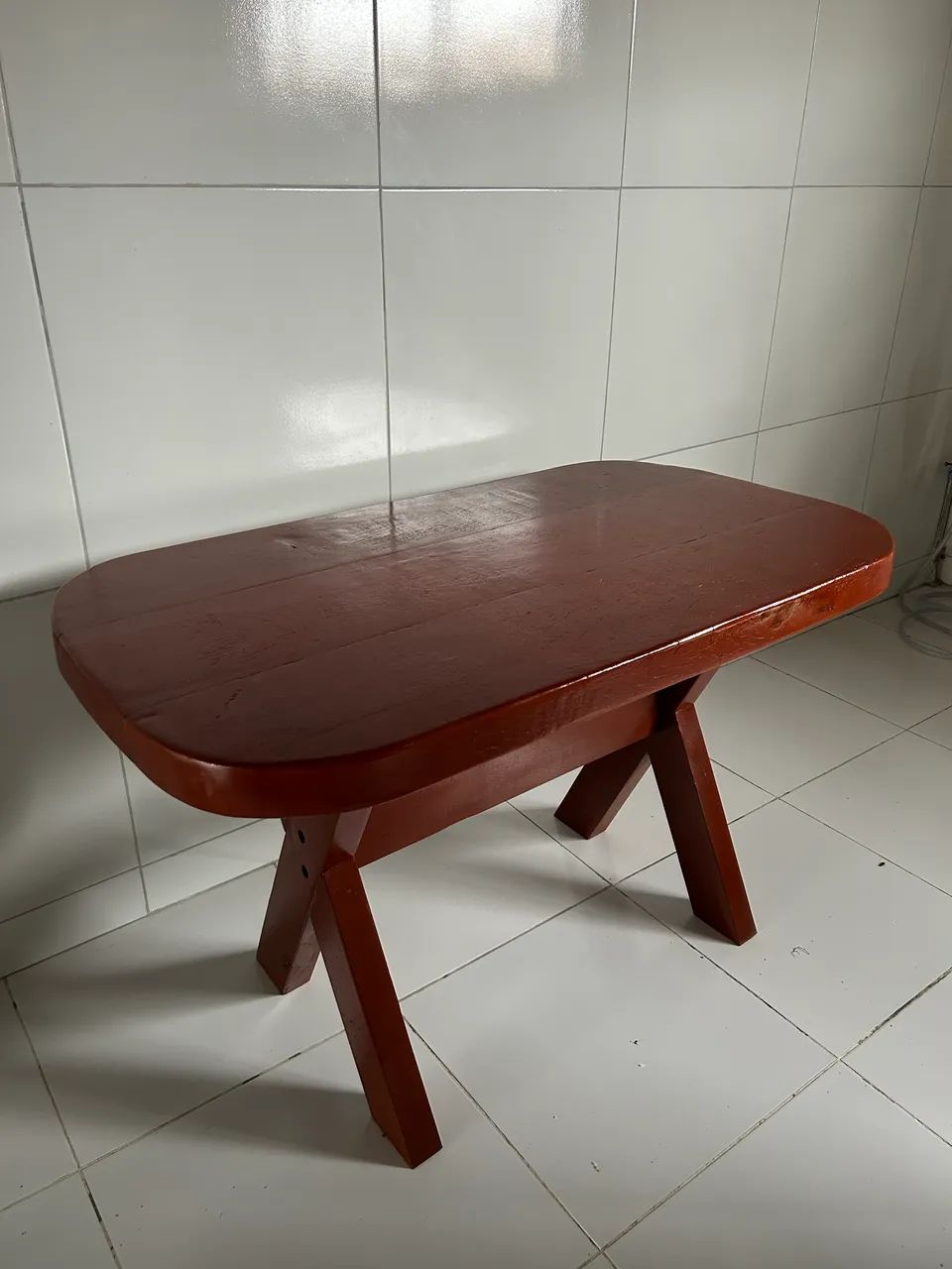 MESA EM MADEIRA MACIÇA À VENDA - Foto 3