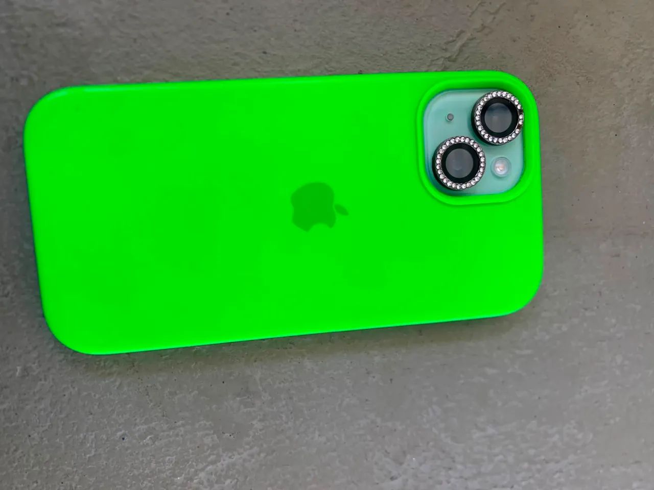 iPhone 15 128GB 