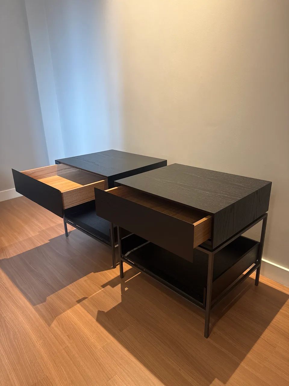 Mesa de cabeceira 