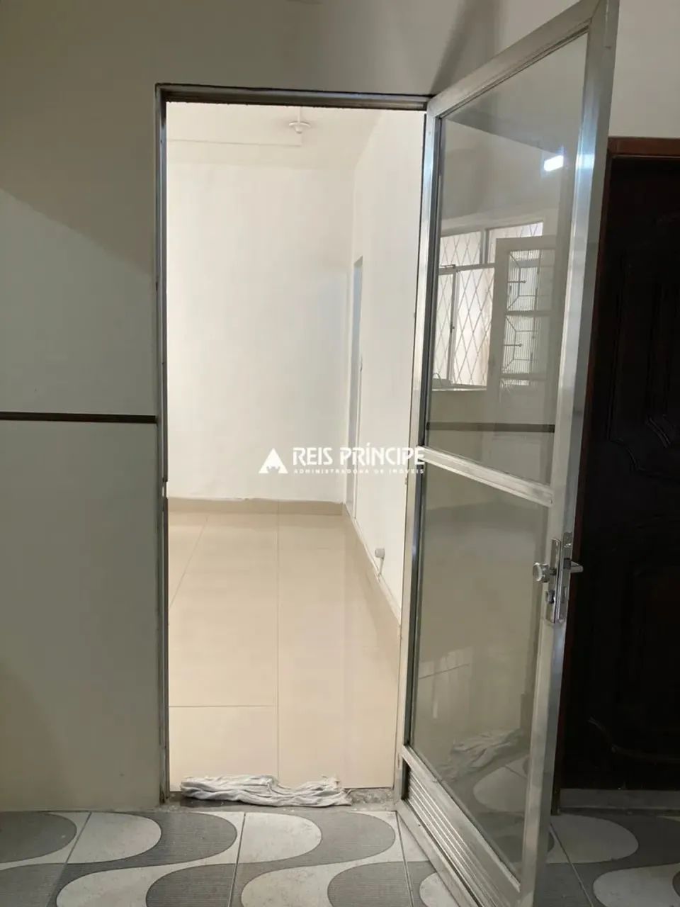SALA COM 25M² PARA ALUGAR NA FREGUESIA - Foto 2
