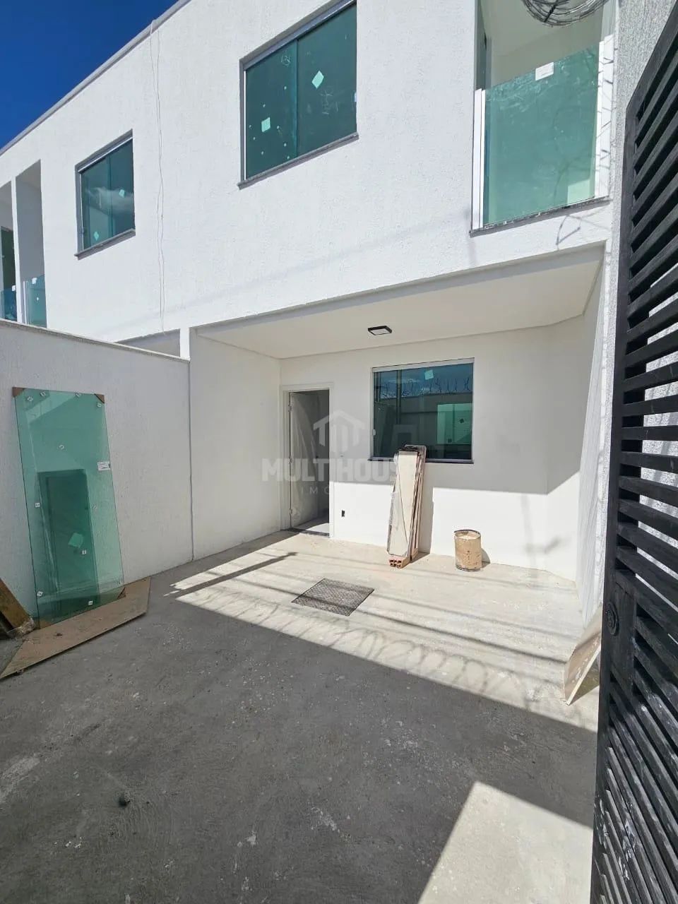 Casa para Alugar com 2 Quartos, Suíte e Garagem no Jardim Leblon - Foto 2