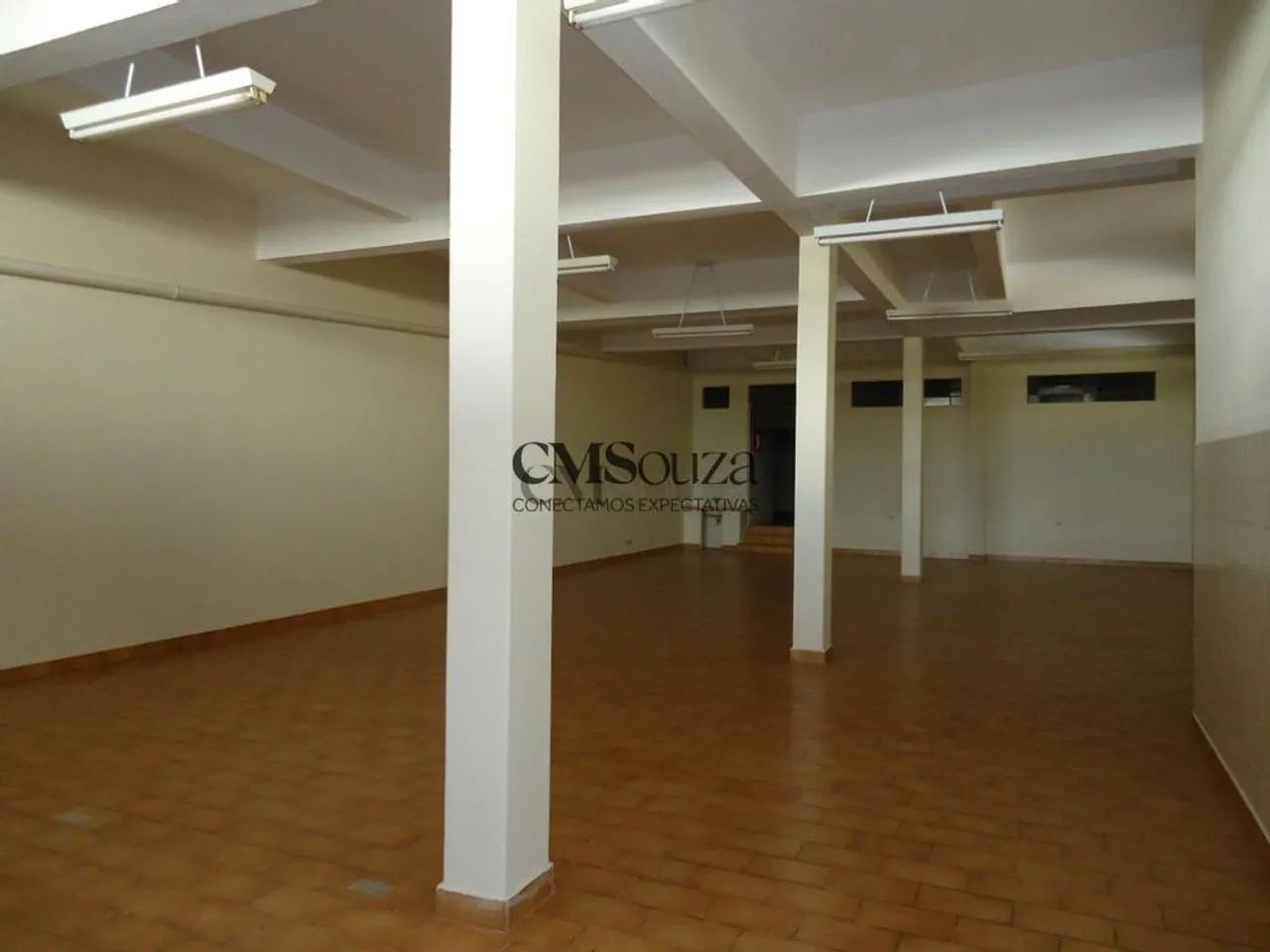 Loja para alugar em Londrina, Centro, com 220 m²