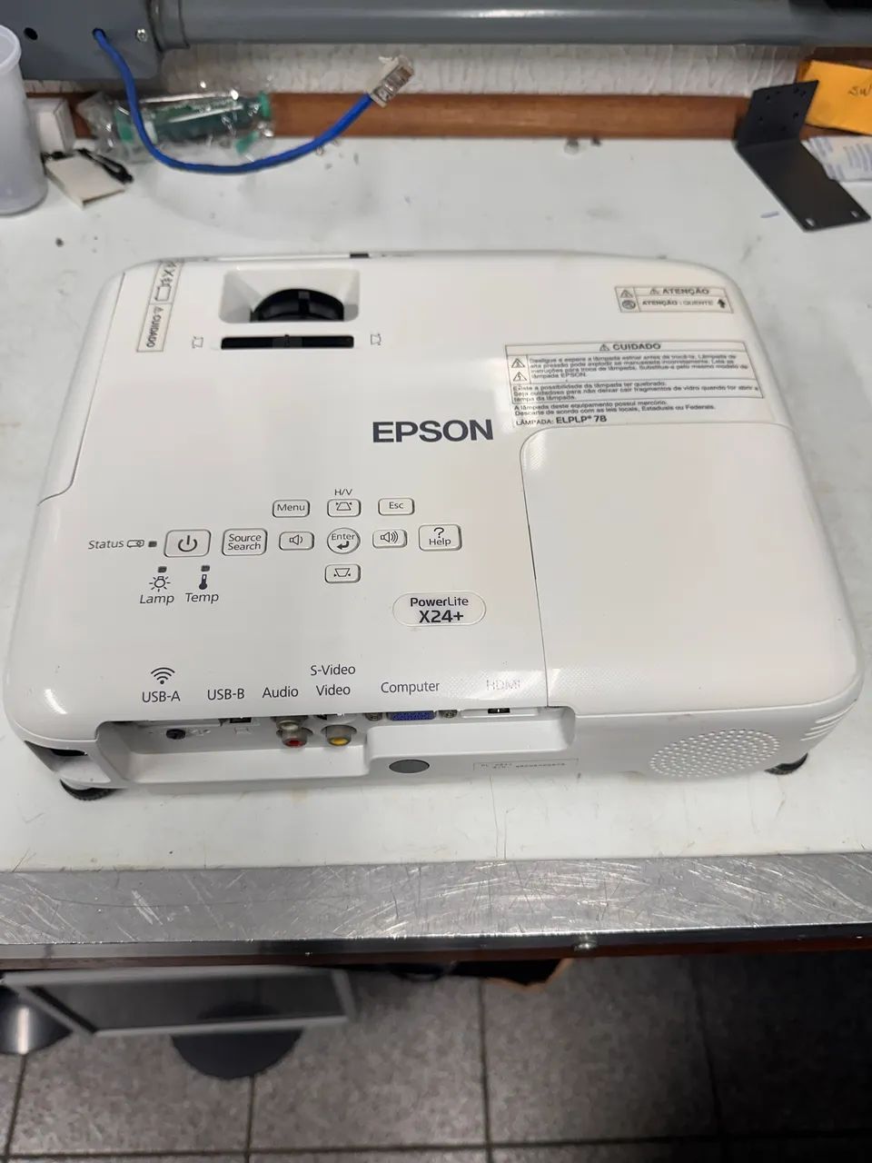 Projetor Epson x24+ - Foto 3