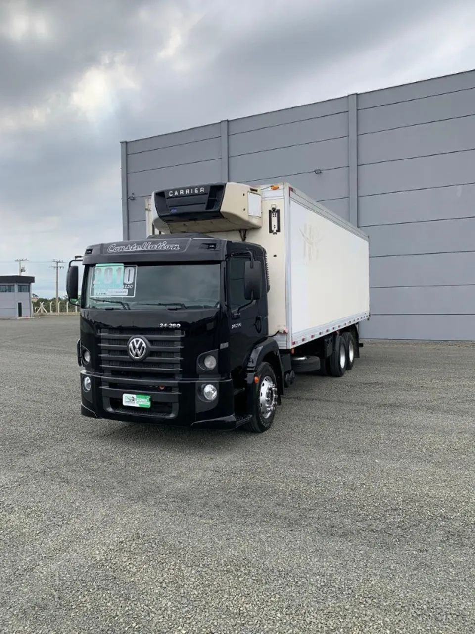  VW COSTELLATION 24-250  6X2 MANUAL