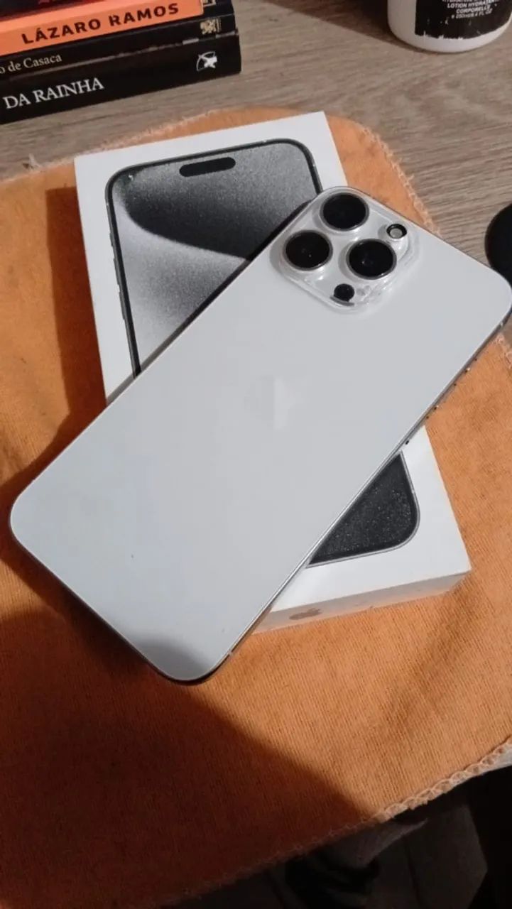 iPhone 15 pro Max ( semi-Novo )