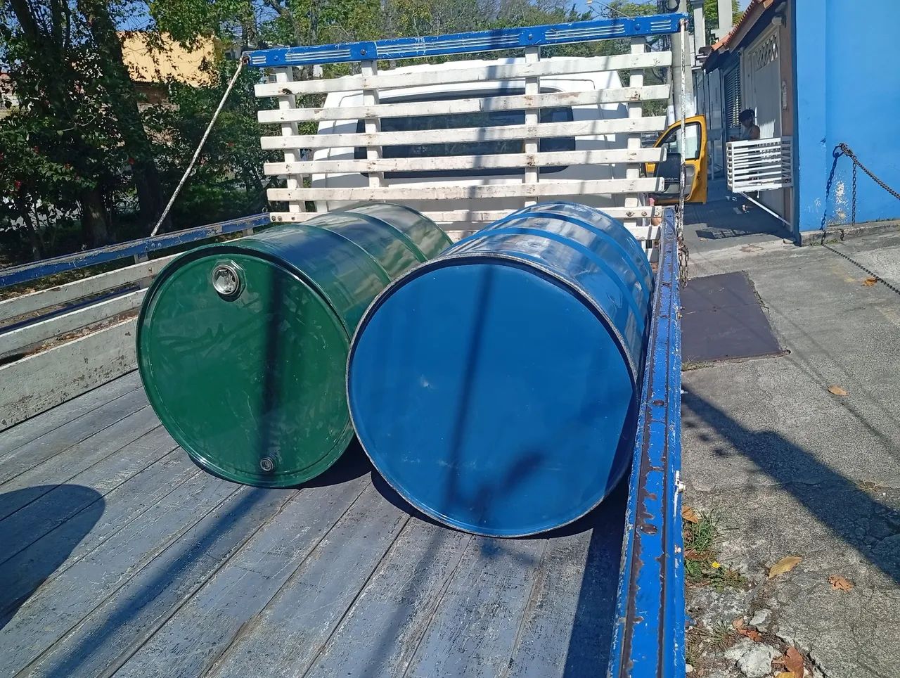 Vende-se tambores de 200 litros  - Foto 3