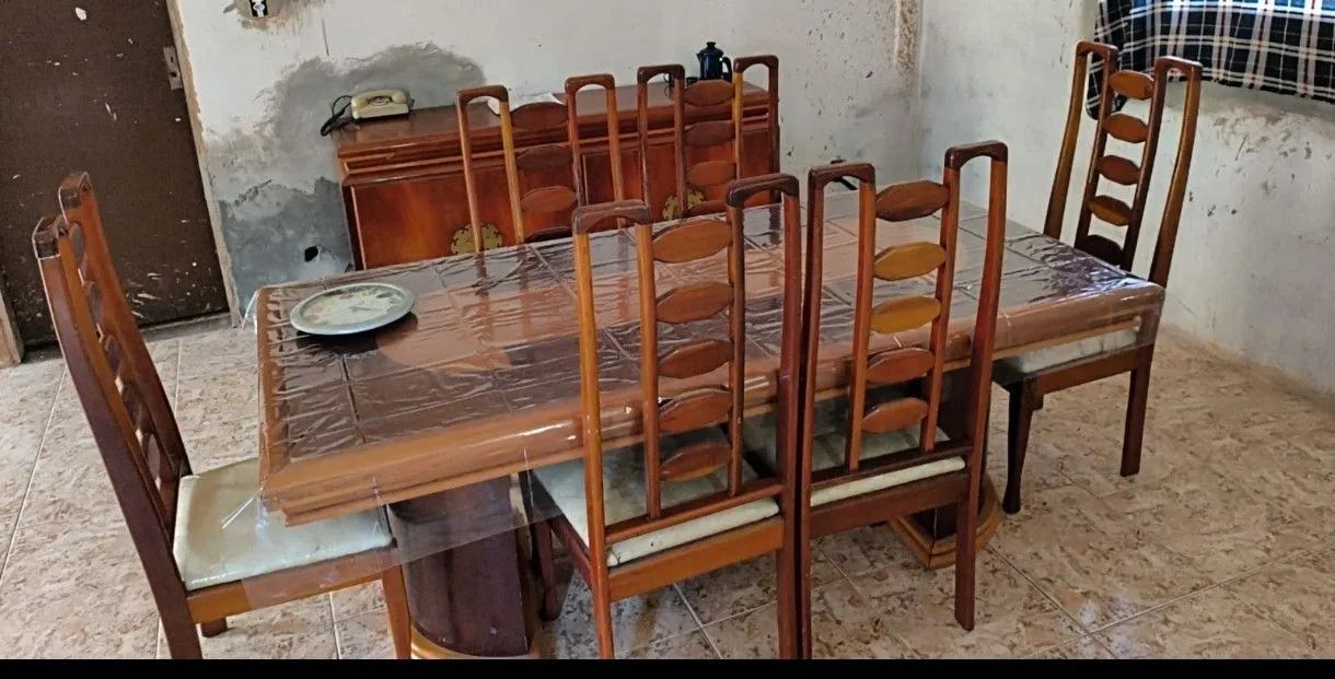 Conjunto de mesa 6 cadeiras com buffet  - Foto 2
