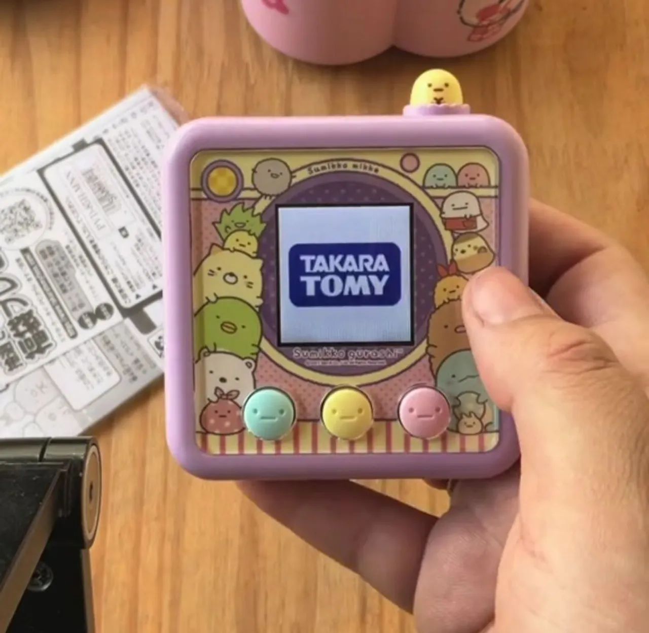Bichinho Virtual Sumikko Gurashi Mikke