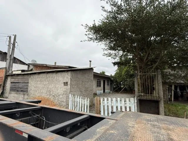 TERRENO NO ESPINHEIROS COM CASA - Foto 4